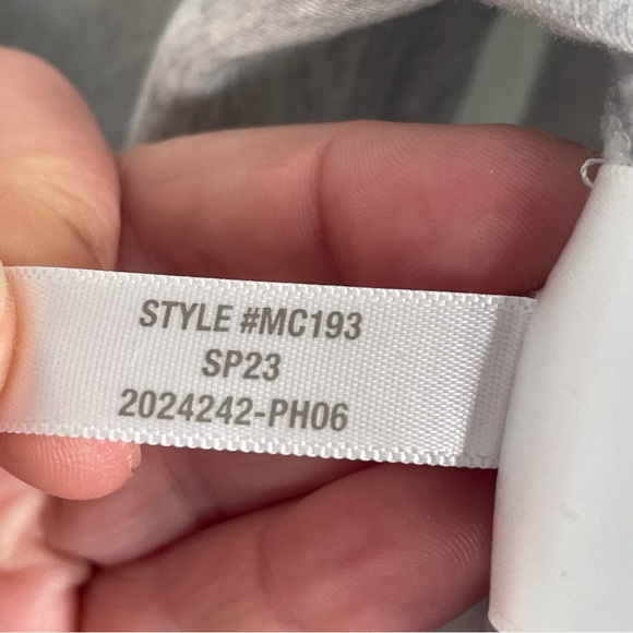 Madewell MWL Superbrushed Easygoing Sweatshirt Comfy Cozy in Icy Heather Gray M - Picture 13 of 13